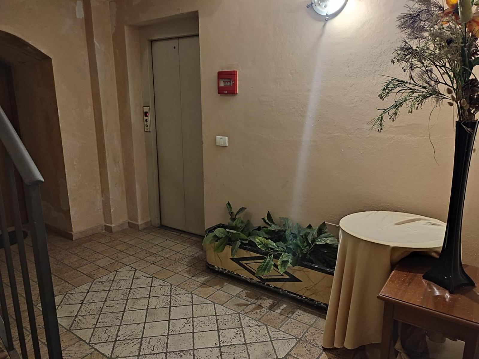 New Superior Holiday House Катания Екстериор снимка